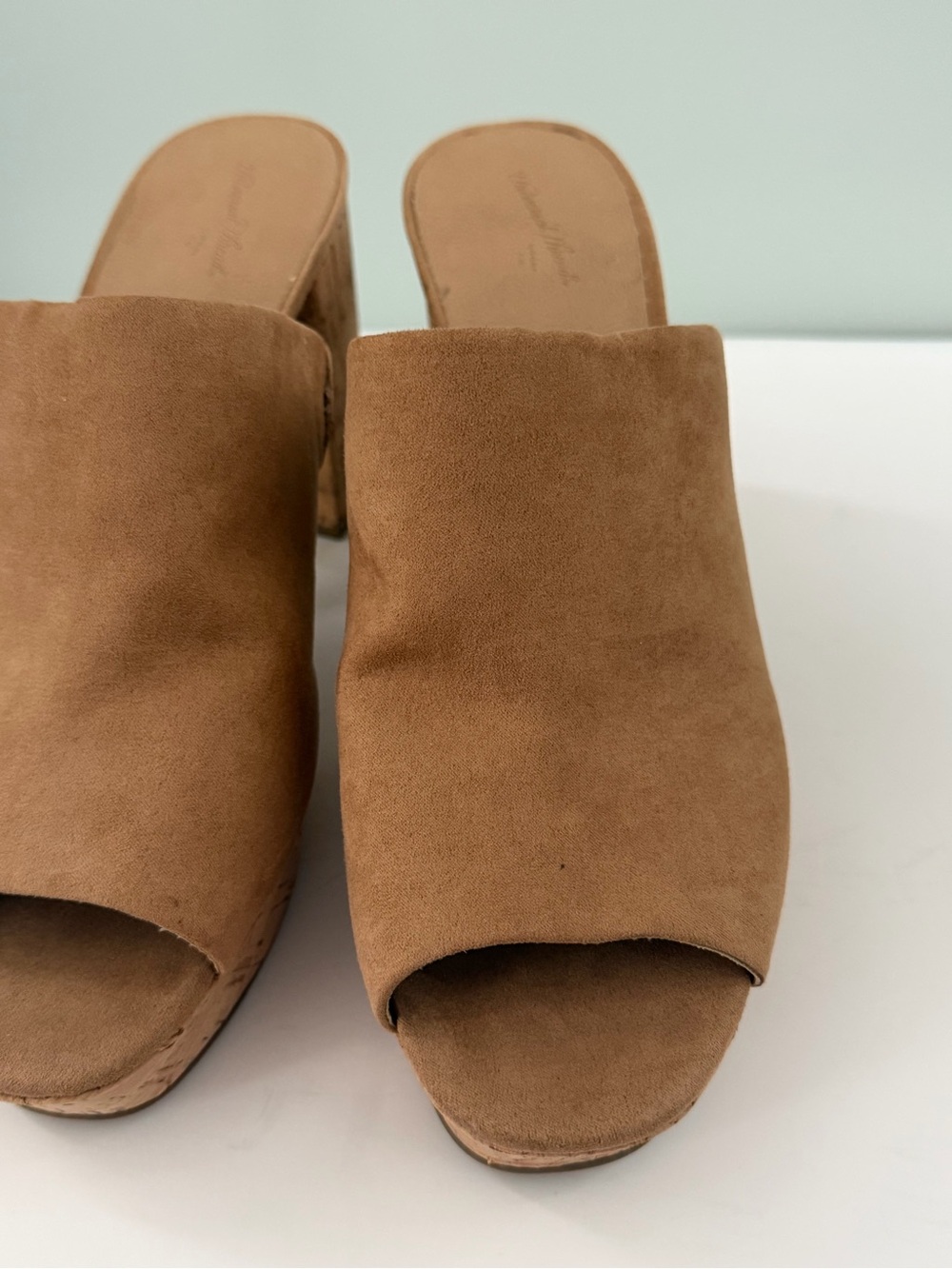 Universal Thread Beige Faux Suede Block Heel Open Toe Mules for Women size 9 - Picture 14 of 14